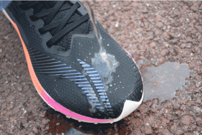 李宁赤兔5PRO跑鞋，进可攻，退可守！