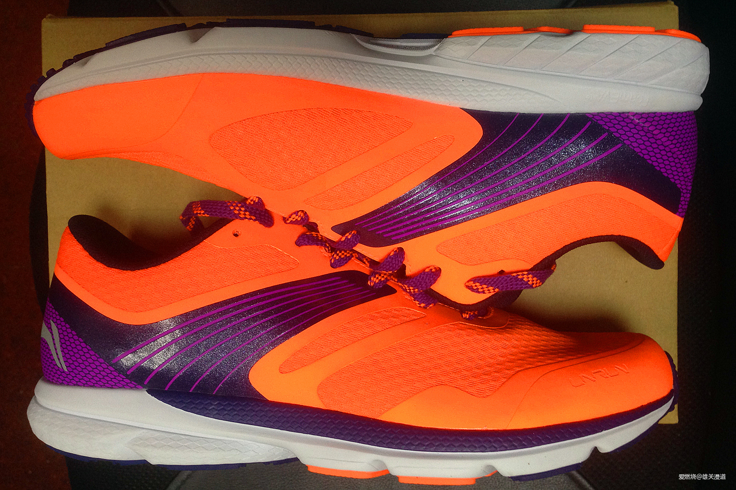 李宁赤兔5PRO跑鞋，进可攻，退可守！