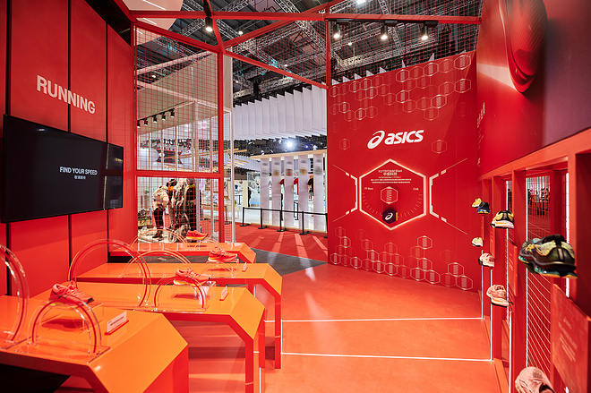 亚瑟士再度亮相第四届进博会，积极助推全民健身事业发展