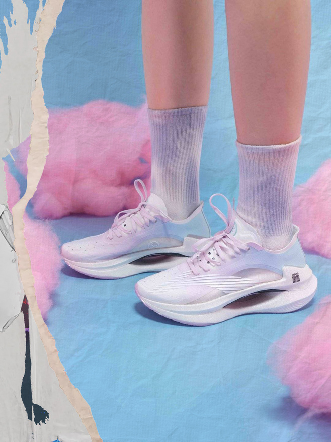 科技比拼｜Nike ZoomX Invincible VS 李宁绝影