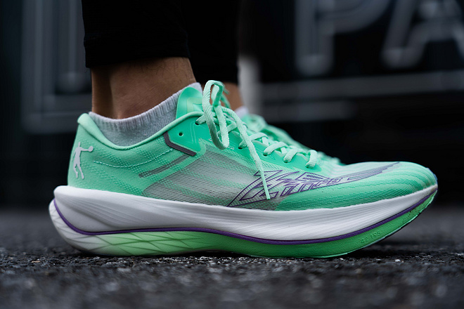 飞影PB 2.0｜价格屠夫的再次进化