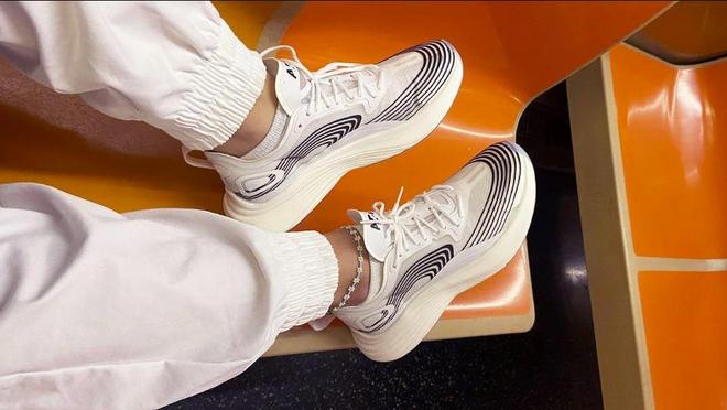 小众品牌敢卖“天价”跑鞋的底气是什么？