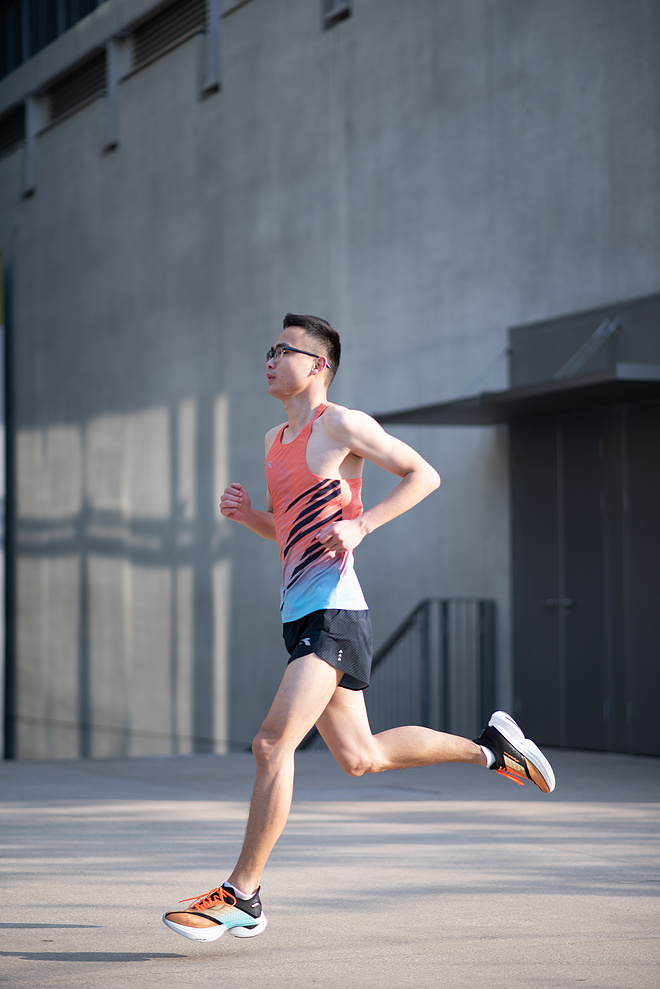 穿上361°飞飚，飚一下？？？