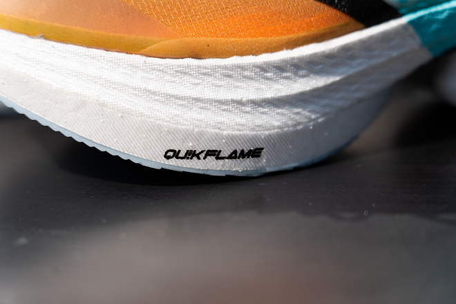 穿上361°飞飚，飚一下？？？