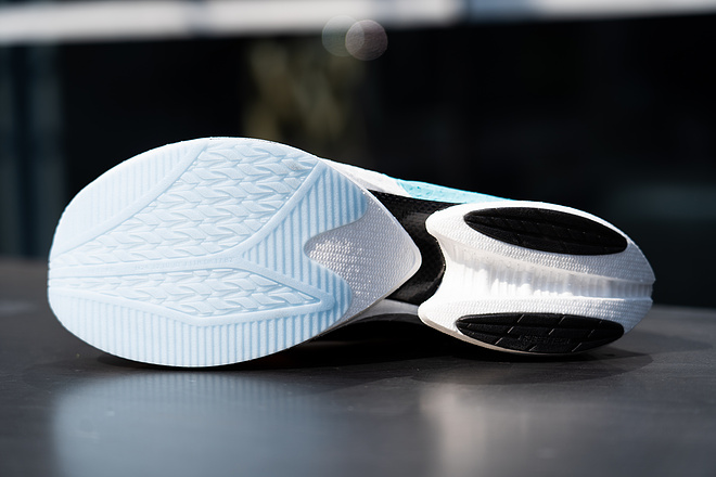 穿上361°飞飚，飚一下？？？