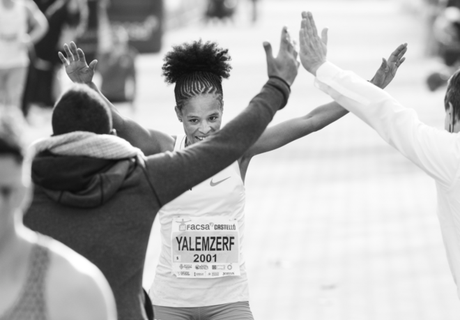 新女子10K世界纪录创造者Yehualaw：当天才不再倒霉