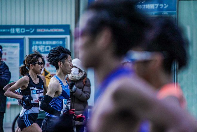 2小时02分40秒 基普乔格闪耀东京