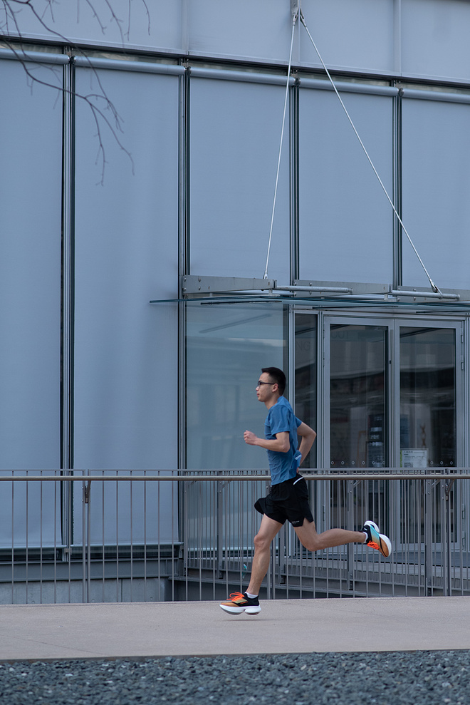 穿上361°飞飚，飚一下？？？