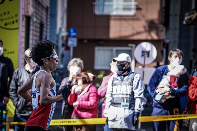 2小时02分40秒 基普乔格闪耀东京