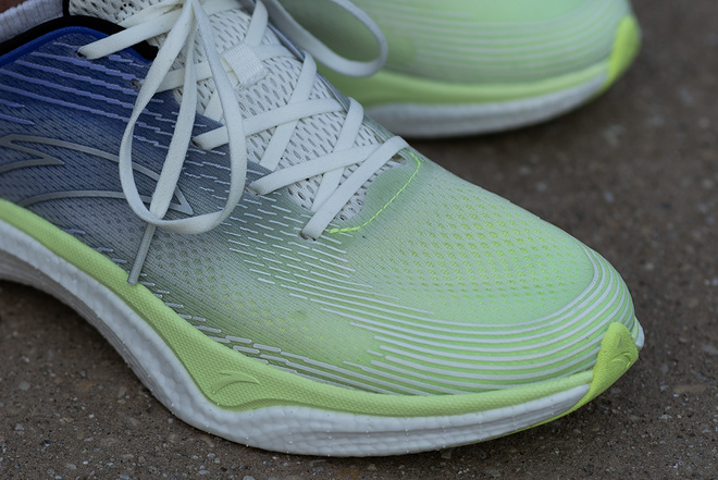 安踏氢跑4.0 好像比前代变重了？