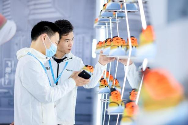 “我们都是向前跑的人”  国产运动品牌361°发布全新跑步主张及竞速家族跑鞋矩阵