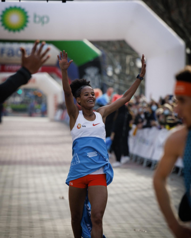 新女子10K世界纪录创造者Yehualaw：当天才不再倒霉