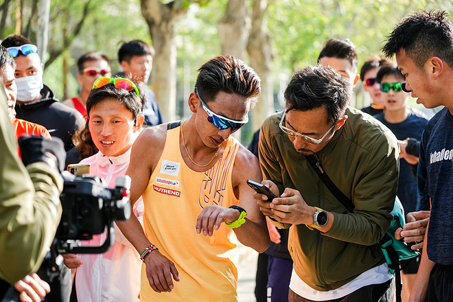 属于贾俄仁加的坚持