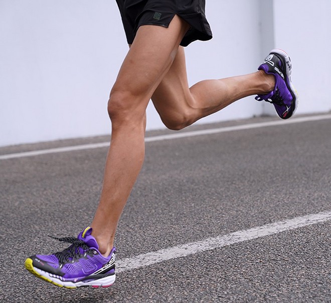 国产训练跑鞋其实也不错