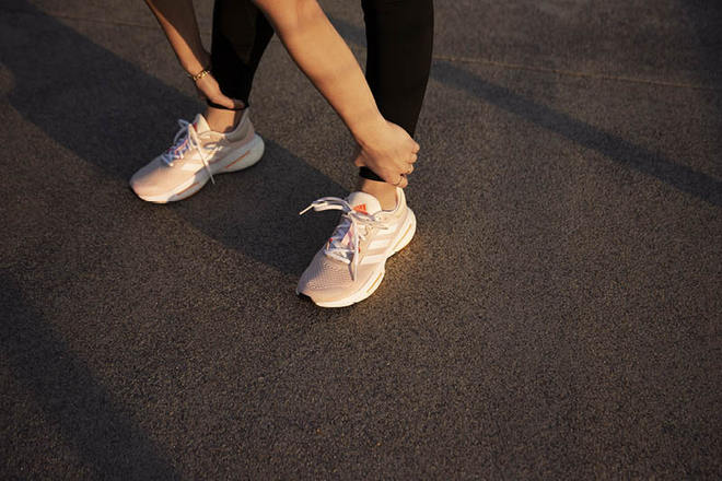 阿迪达斯发布SOLARGLIDE 5，打造日常专属跑鞋 迸发脚下能量