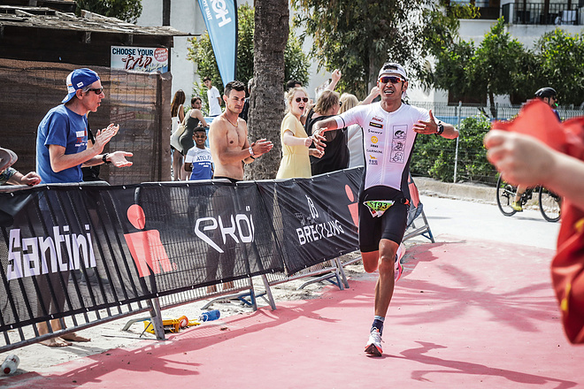 在创造奇迹后 回看苗浩的三年