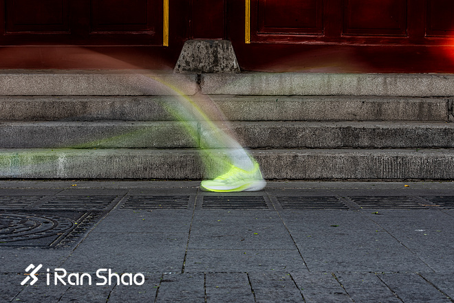 鸿星尔克极风SP 盲入第一双马拉松跑鞋