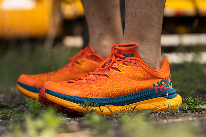 HOKA ONE ONE Tecton X 今天越野跑鞋也有碳板了