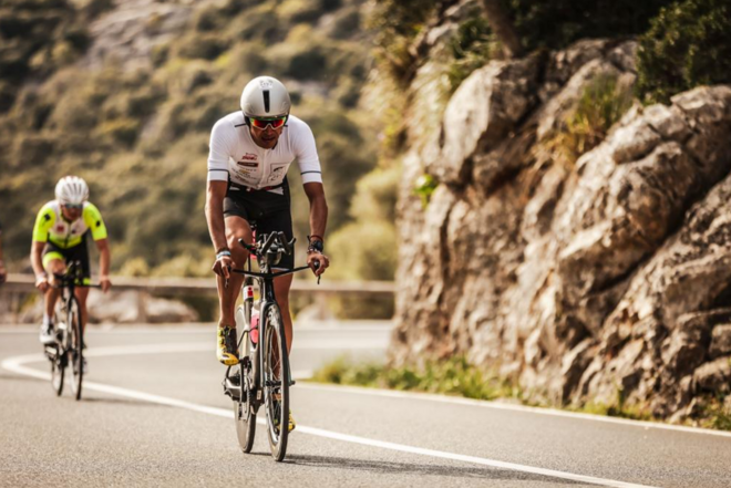 Garmin Forerunner 955系列铁三运动腕表全新上市