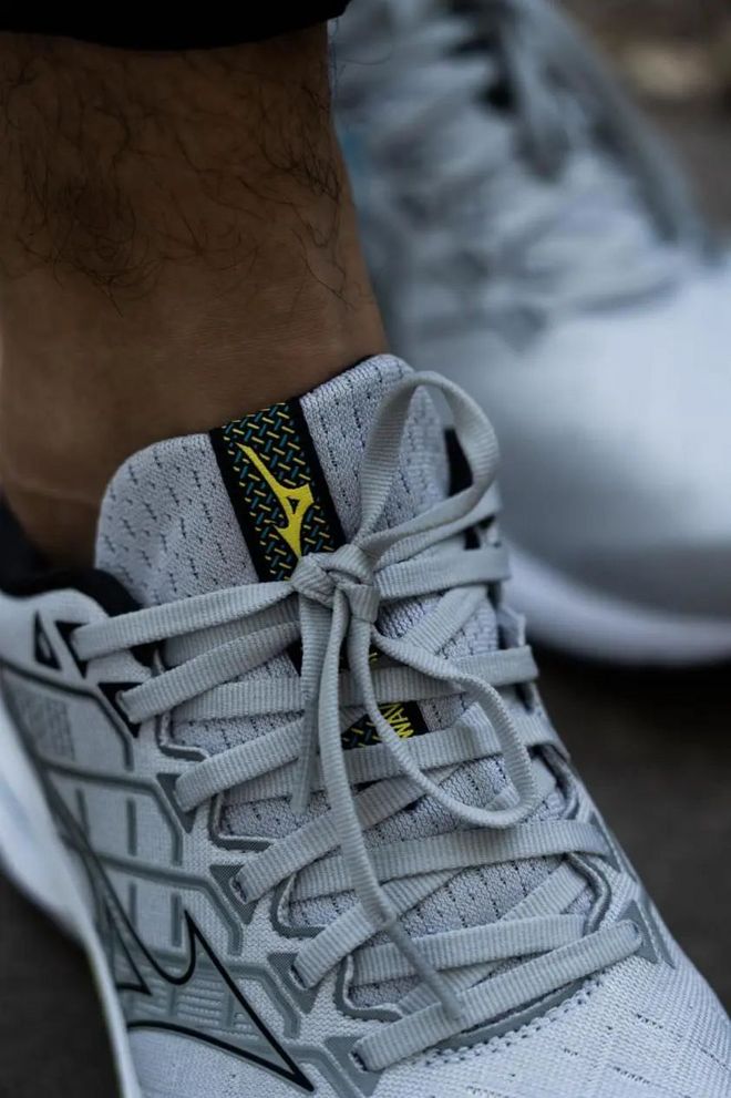 跑鞋可不能选错，不然容易崴断脚