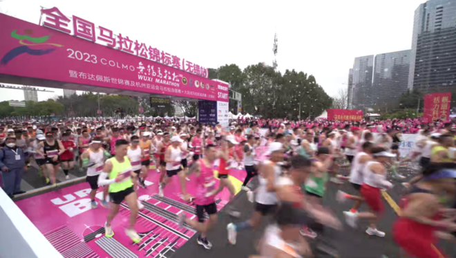 炸裂的马拉松周末，破纪录，拿奥标，冲PB