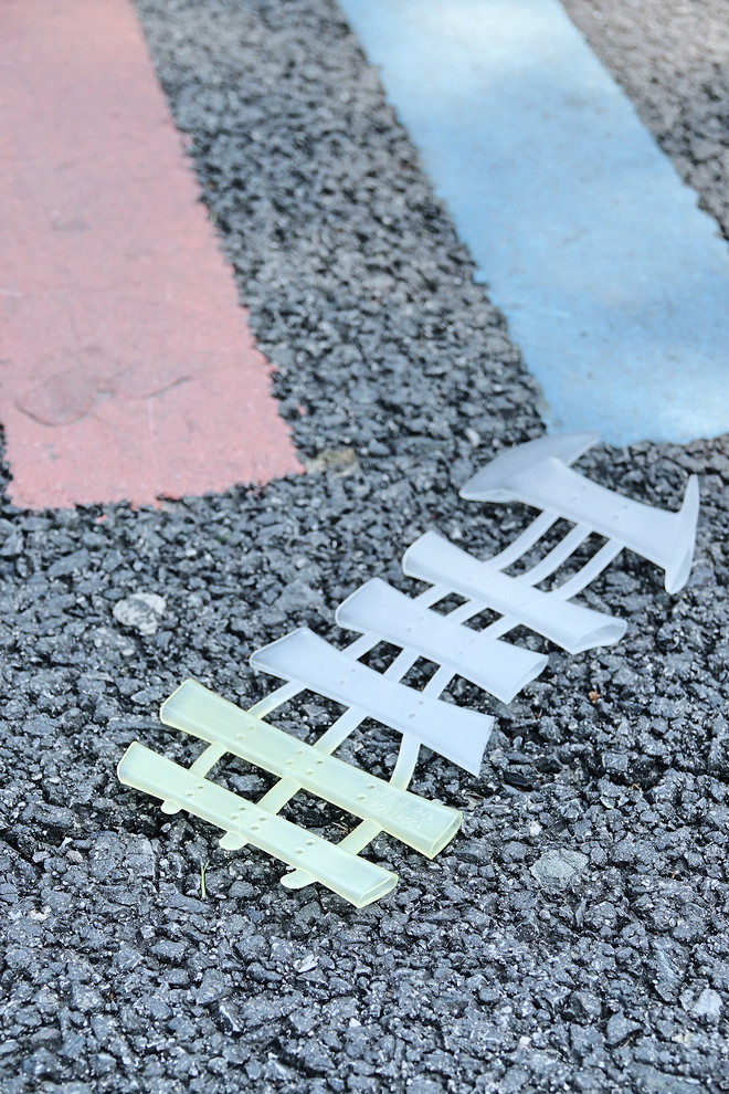 特步对跑鞋中底进行创新尝试