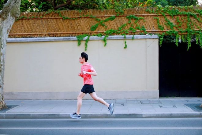 燃烧GEAR｜ 可慢跑可通勤的 Cumulus 25