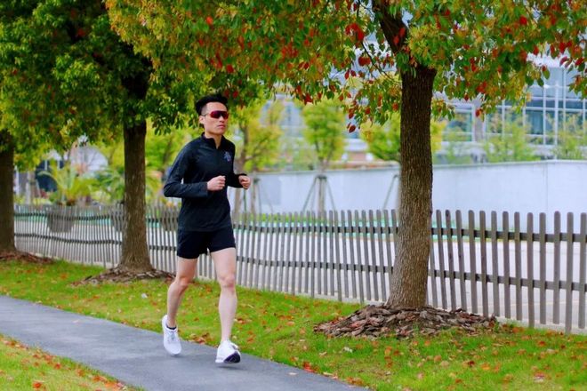 燃烧GEAR｜ On昂跑中底的科技进化