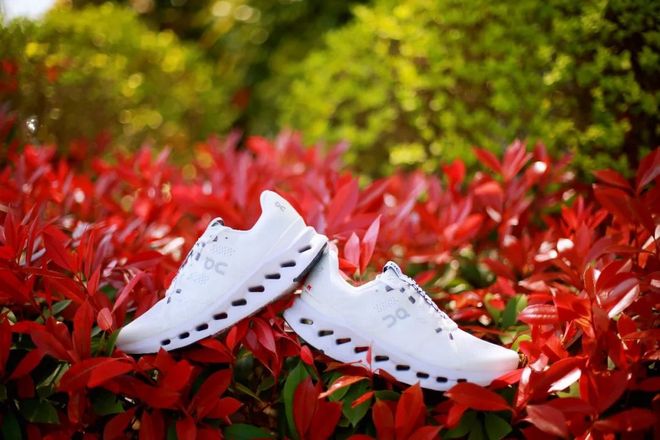 燃烧GEAR｜ On昂跑中底的科技进化