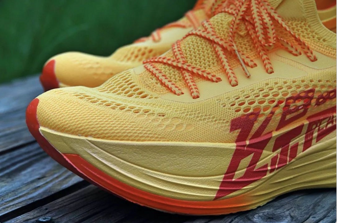 燃烧 GEAR ｜ 国乔 飞影 Plaid 的顶款尝试