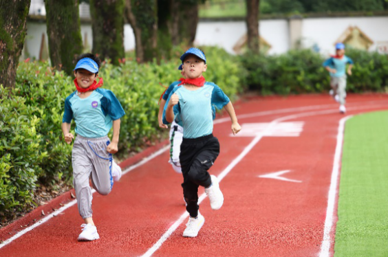 飞常跑量，飞跃无限 HOKA ONE ONE®集结跑者力量 助力乘风梦想