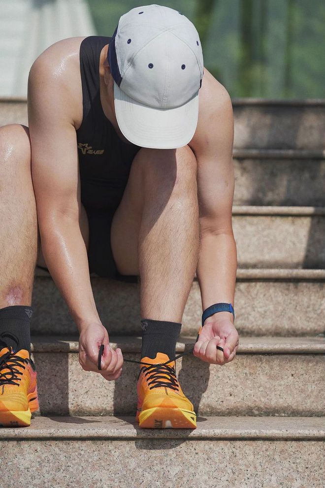 燃烧 GEAR ｜ 特步 160X 5.0 怎样让国人进一步竞速