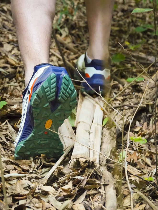 燃烧 GEAR｜超长距离越野赛如何一鞋到底？