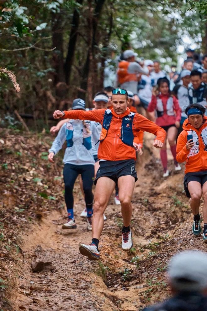 燃烧 GEAR｜超长距离越野赛如何一鞋到底？