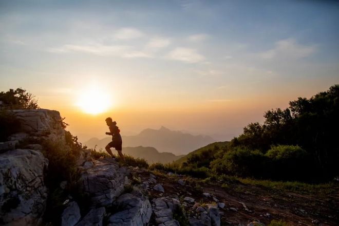 燃烧GEAR ｜ 如何为越野赛选择一双适合的跑山鞋