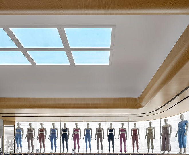 lululemon北京三里屯店焕新启幕，华北最大门店正式亮相