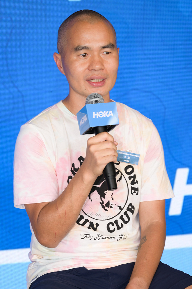 飞抵山巅 “野，就一步”！ 2024 HOKA飞跑嘉年华携近千名跑者解锁越野新体验