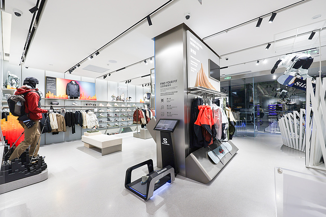 SALOMON萨洛蒙上海新天地旗舰店盛大启幕，引领品牌新纪元