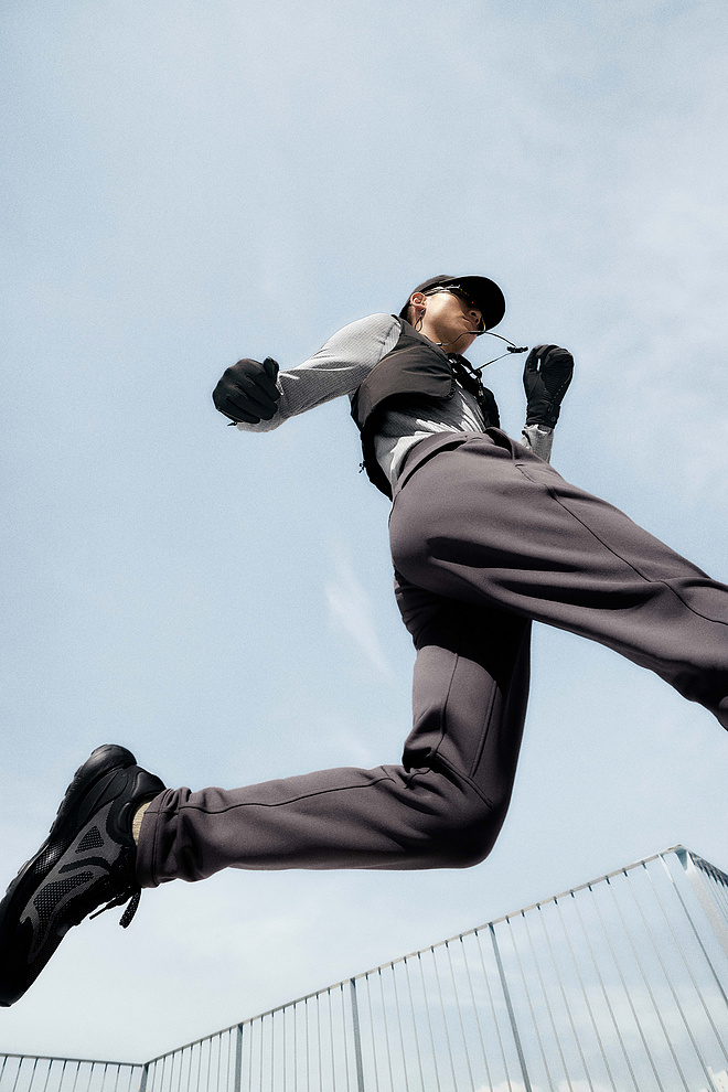 穿上冷天畅跑装备，与lululemon一起动不“冻”就跑