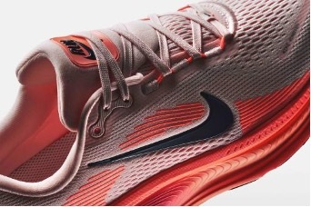 耐克迈柔 Vomero 18 引领超强缓震，重塑耐克路跑鞋阵容