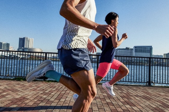 『新甘油，再劲化』 BROOKS发布全新Glycerin甘油22，软弹强劲来袭，颠覆缓震体验