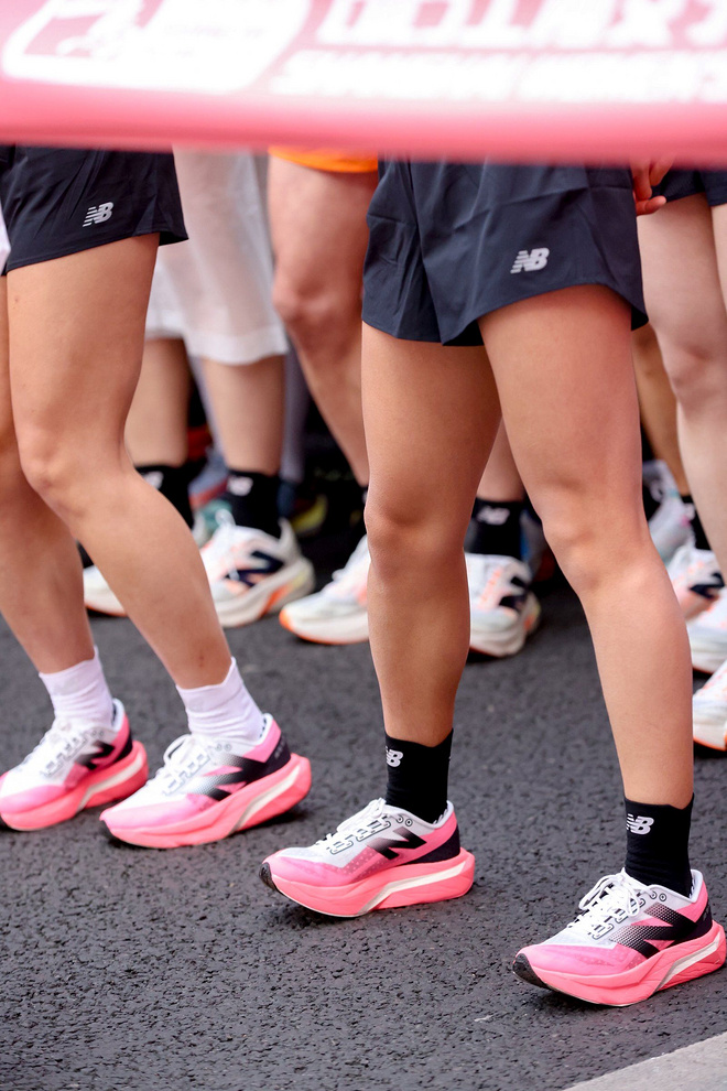 妳的主场，到妳上场 New Balance助力2025上海女子半程马拉松赛精彩完赛