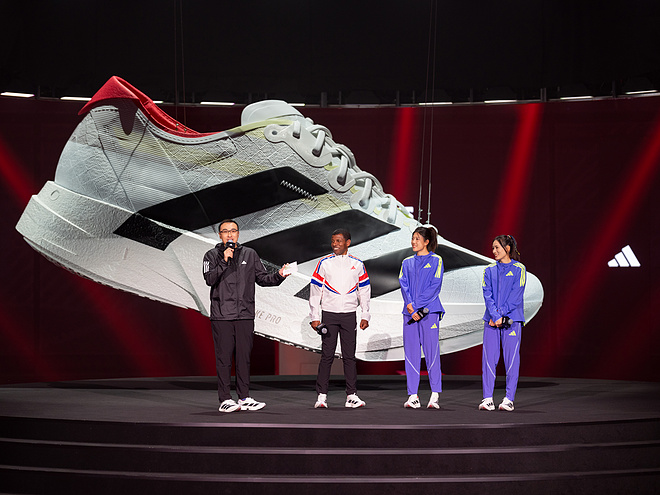 从“零”制胜，竞速超越 ——ADIZERO 0系列科技发布会