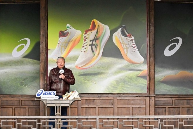 2025 成都世遗马拉松精彩落幕 ASICS亚瑟士携手跑者共创城市跑步新篇章