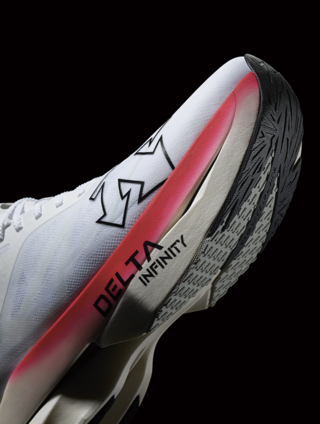 破风前行，竞速不止 迪桑特推出全新DELTA PRO EXP V2跑鞋