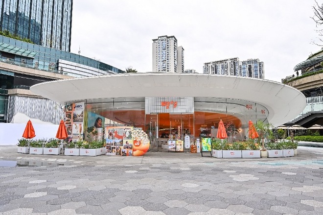 2025 成都世遗马拉松精彩落幕 ASICS亚瑟士携手跑者共创城市跑步新篇章