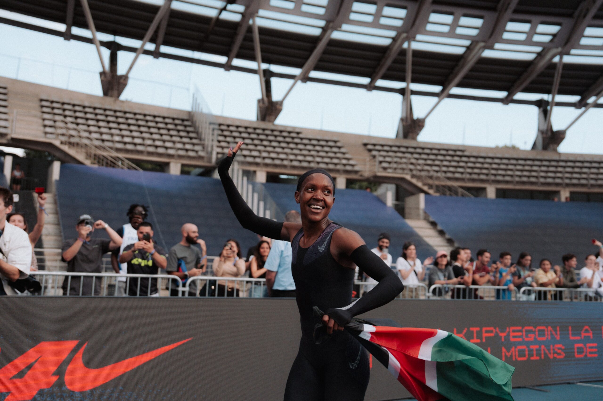 菲斯·基普耶贡再书传奇，一英里创个人记录新高