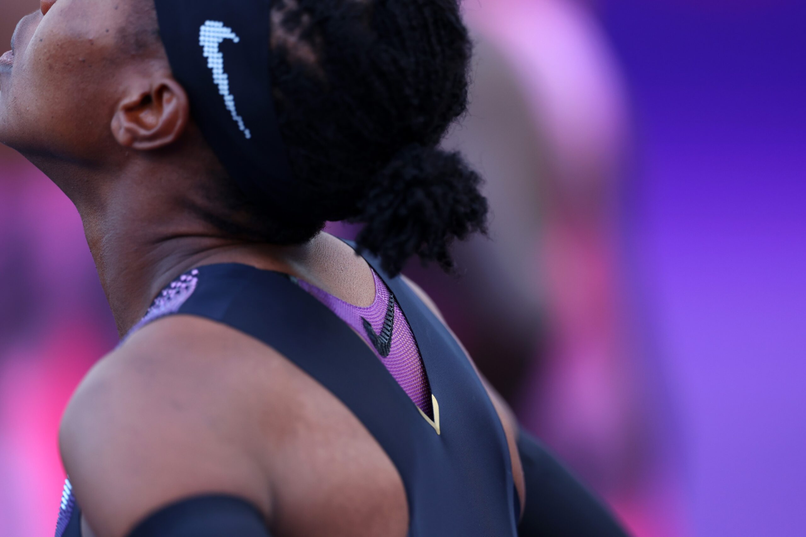 菲斯·基普耶贡再书传奇，一英里创个人记录新高